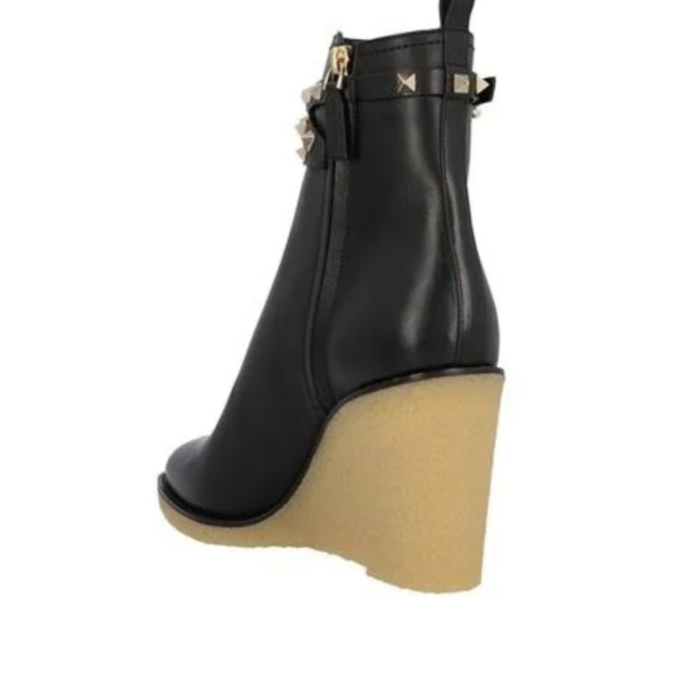 Valentino Garavani Rockstud Wedge Ankle Boots - Picture 3 of 12